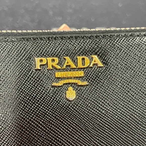 Authentic Prada Saffiano Black Zippy Wallet - Picture 7 of 9